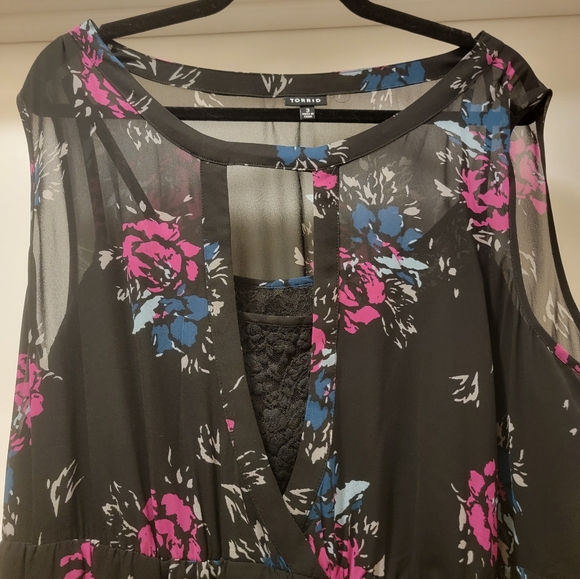 TORRID Black Pink Floral Lace Cutout Overlay Mini Chiffon Georgette Dress - Picture 4 of 10